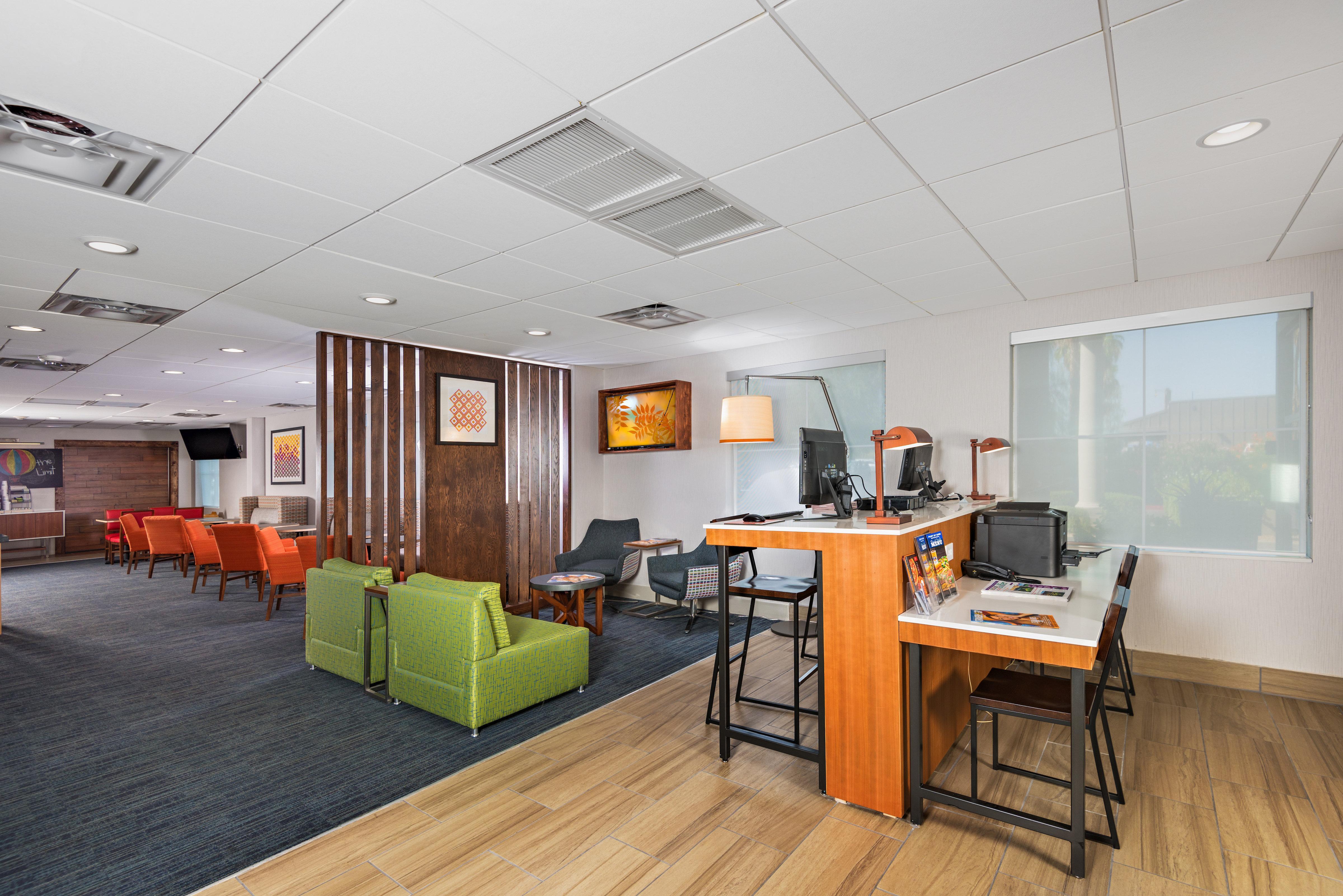 Holiday Inn Express Peoria North - Glendale By Ihg Kültér fotó