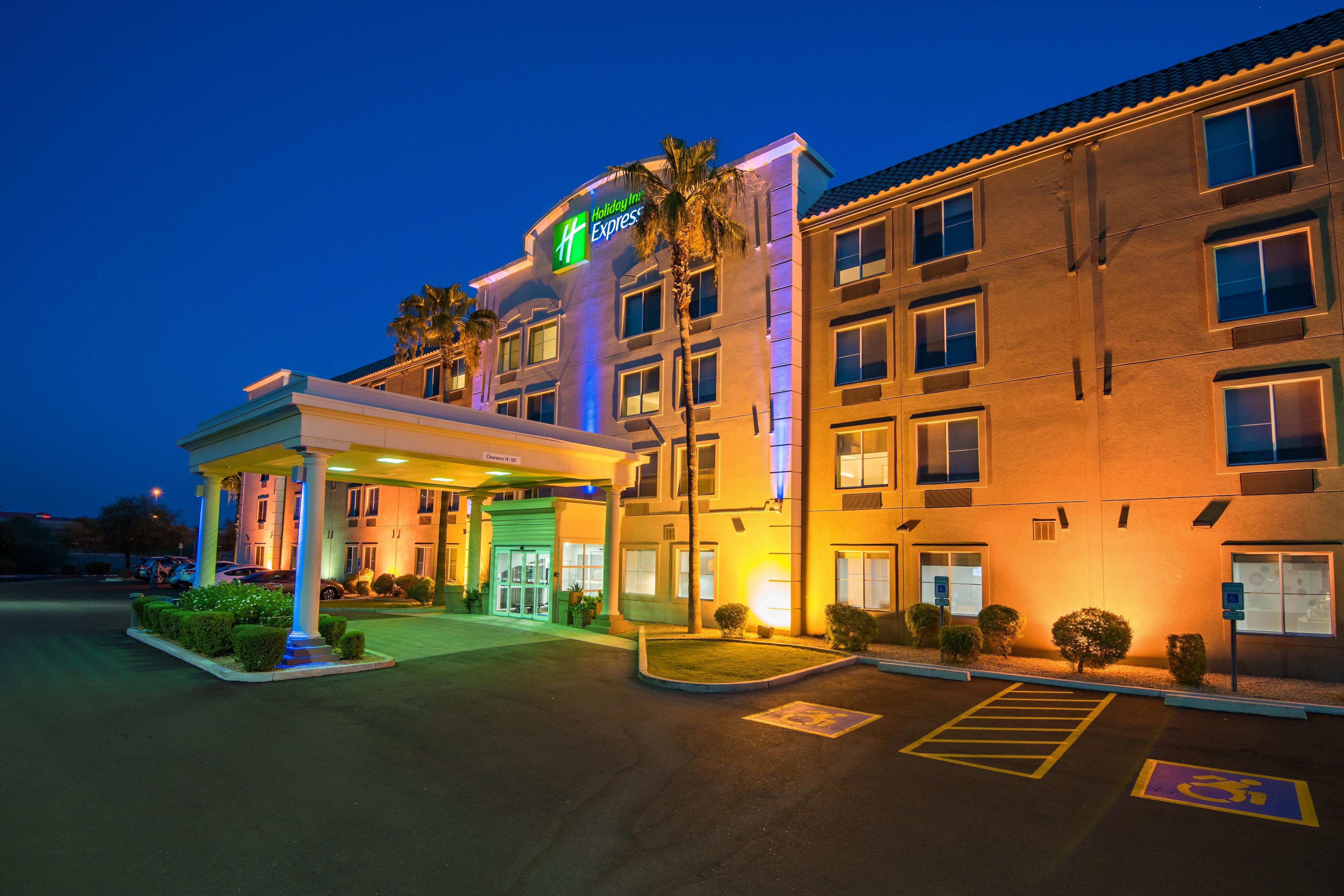 Holiday Inn Express Peoria North - Glendale By Ihg Kültér fotó
