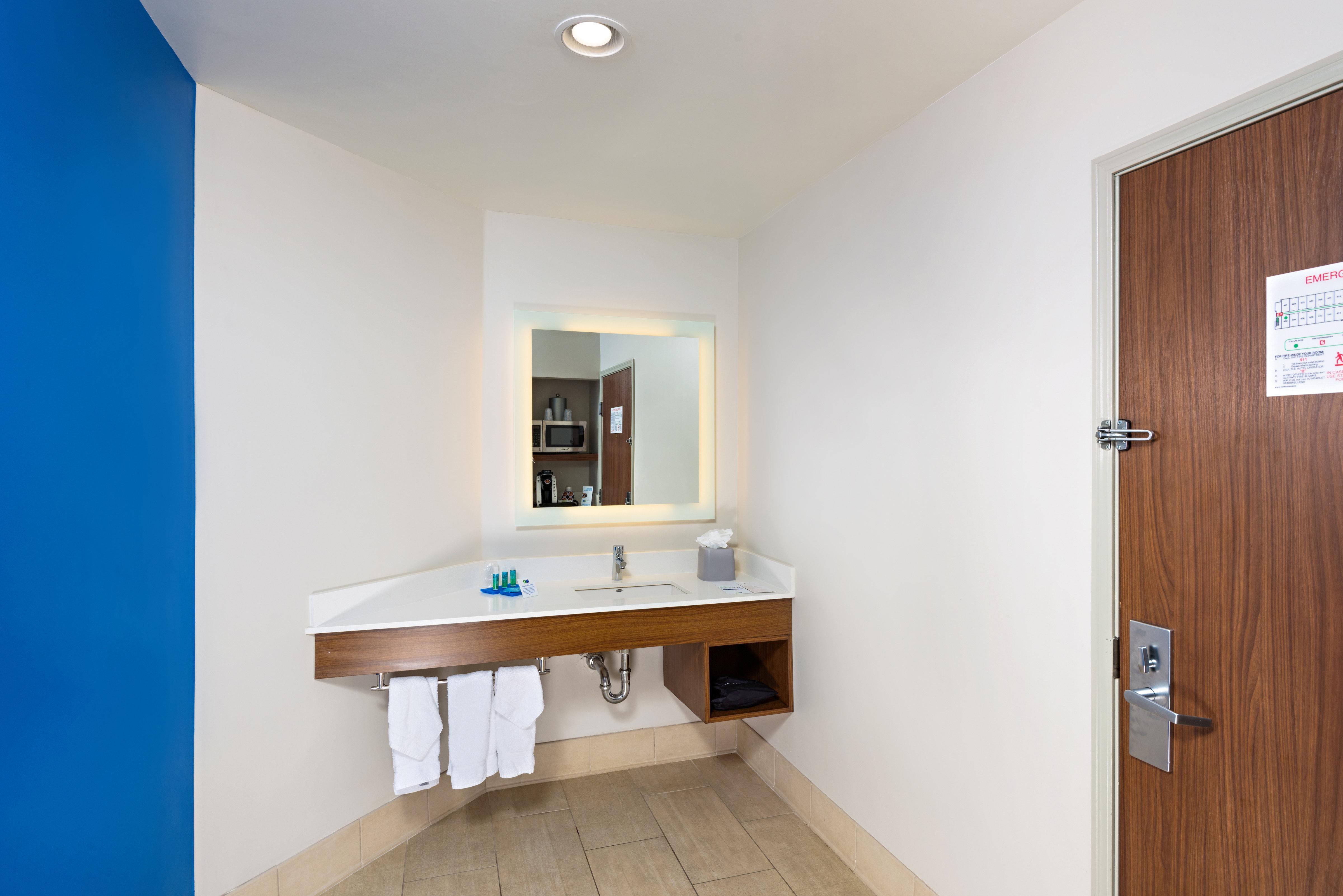 Holiday Inn Express Peoria North - Glendale By Ihg Kültér fotó
