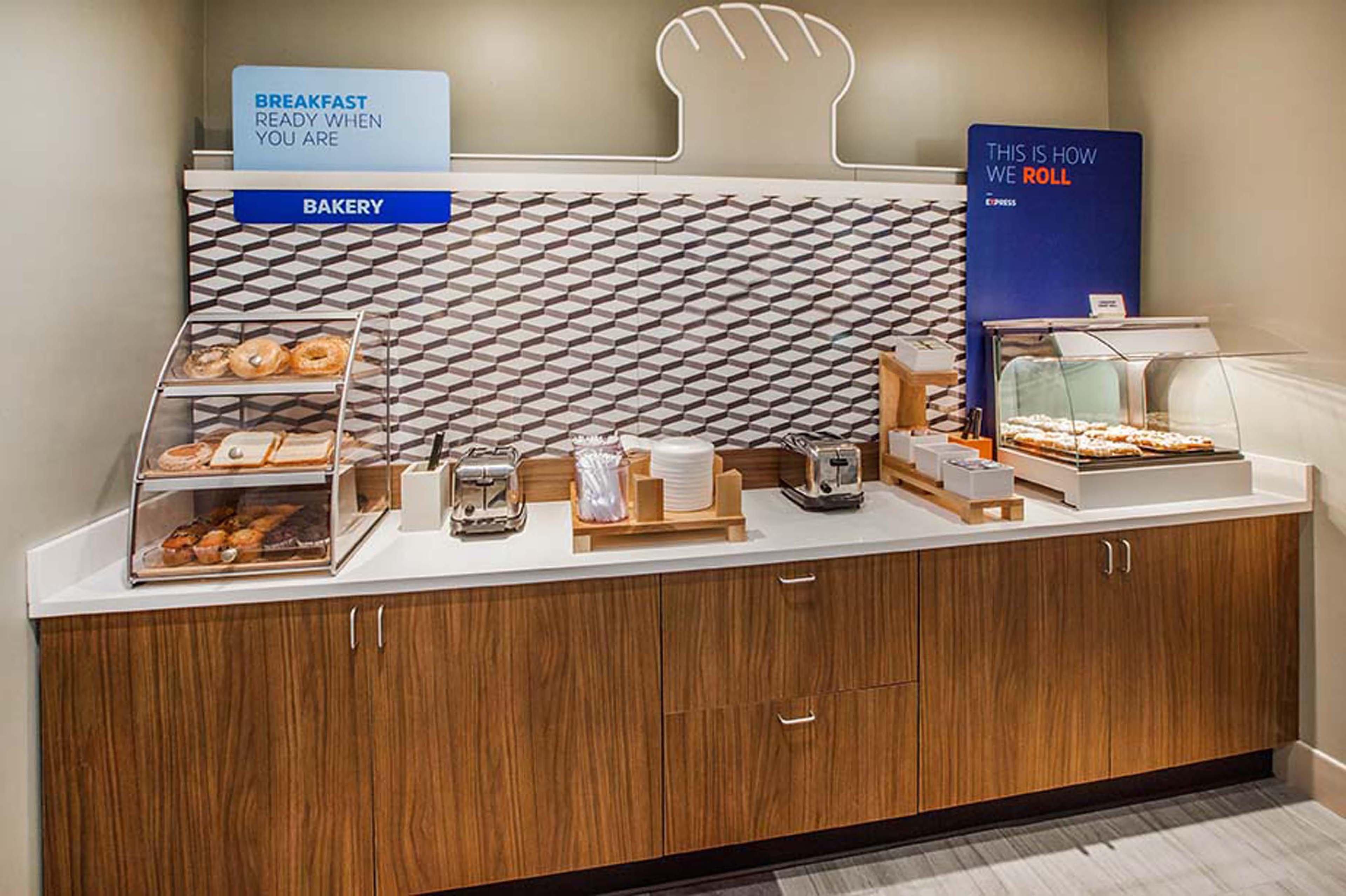Holiday Inn Express Peoria North - Glendale By Ihg Kültér fotó