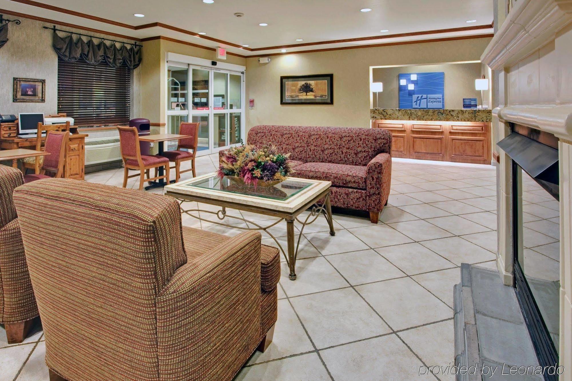 Holiday Inn Express Peoria North - Glendale By Ihg Kültér fotó