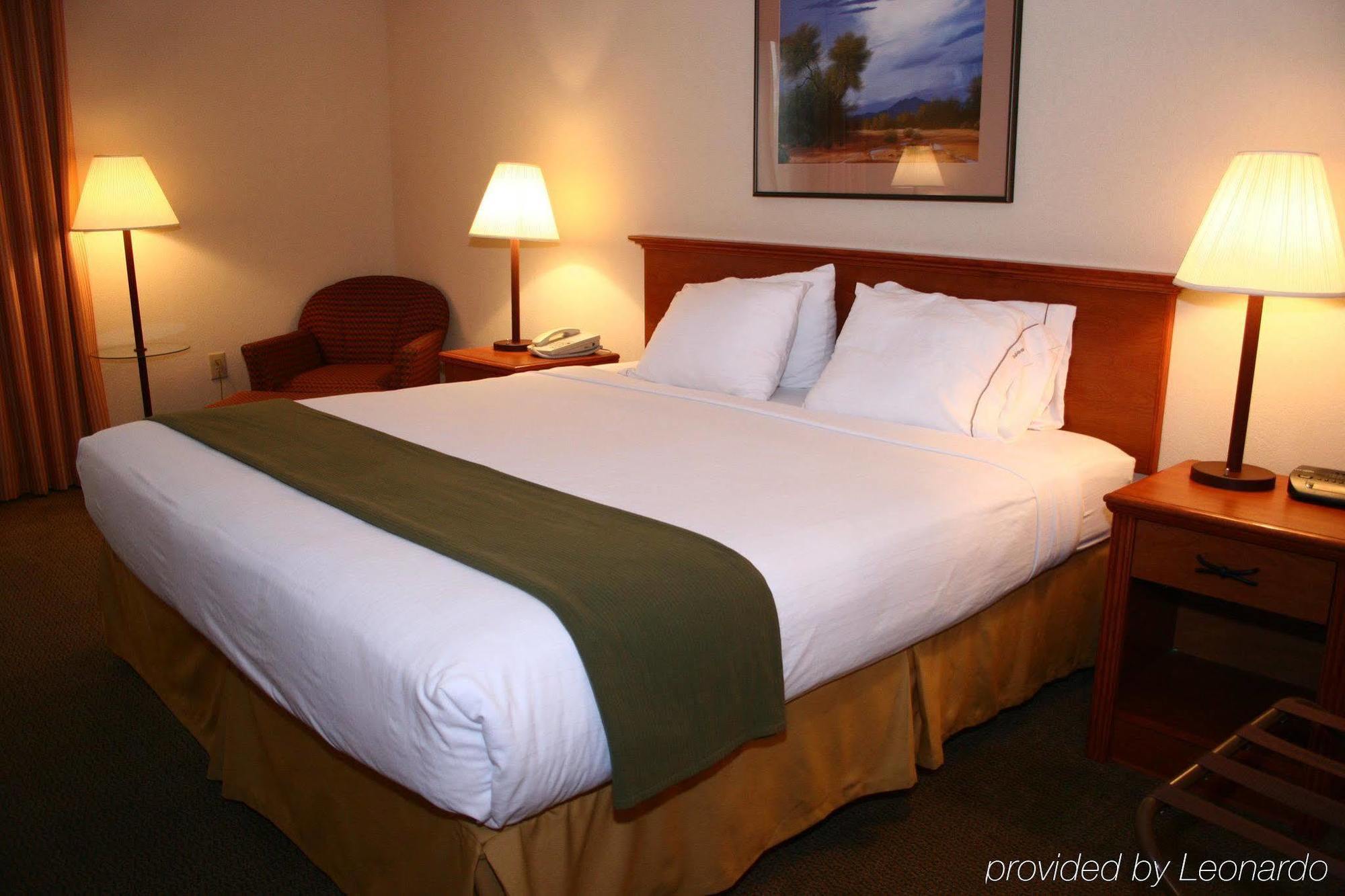 Holiday Inn Express Peoria North - Glendale By Ihg Kültér fotó