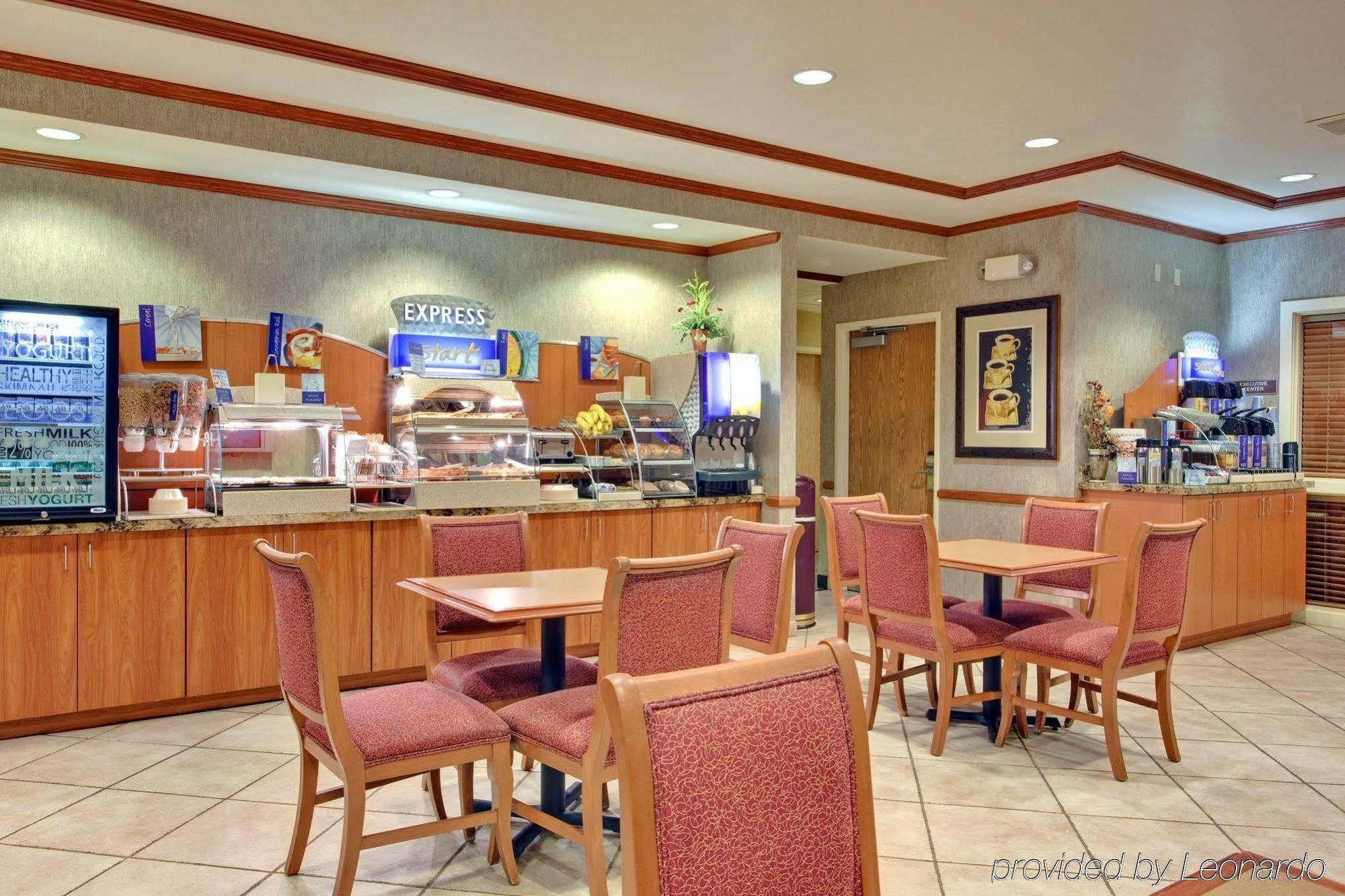 Holiday Inn Express Peoria North - Glendale By Ihg Kültér fotó